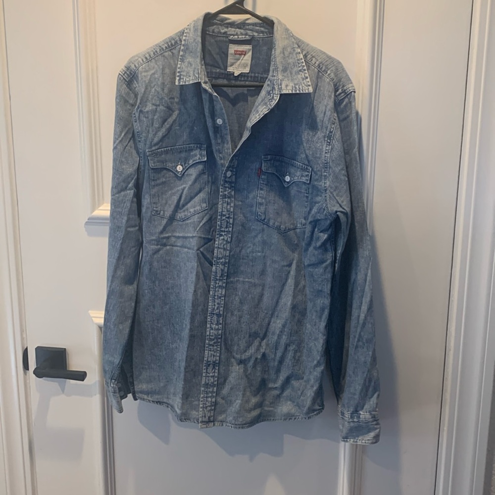 Levi’s denim button up